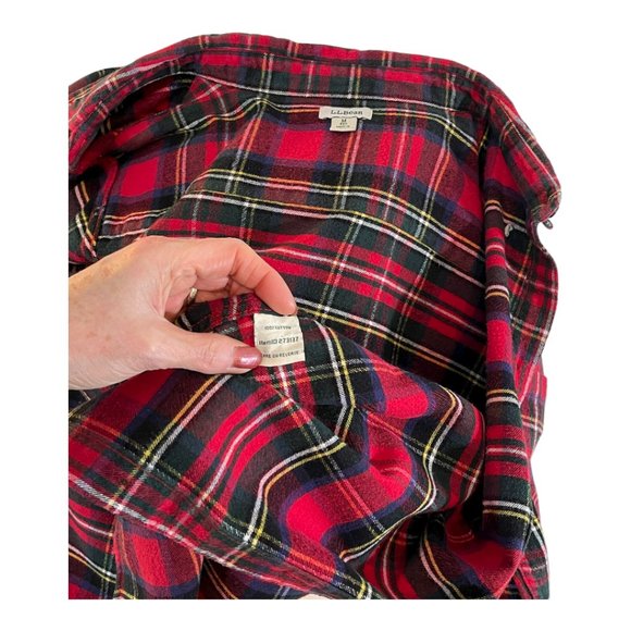 L.L. Bean Scotch Plaid Flannel Shirt, Relaxed - M - EUC - Picture 7 of 7
